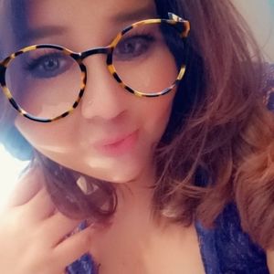 Meet your Posher, Monica